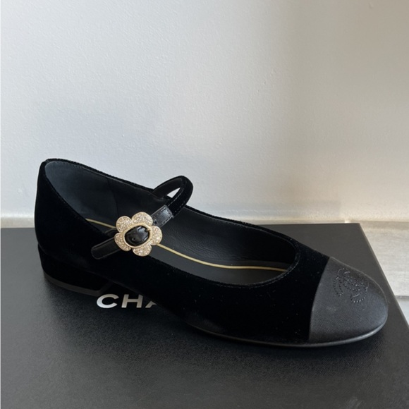 Chanel Mary Janes - Picture 1 of 2